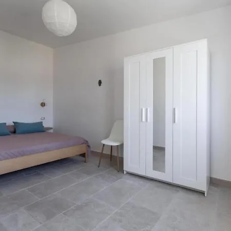 Lea Apartment *